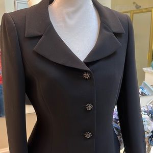 Stunning Two Piece Tahari Skirt Suit